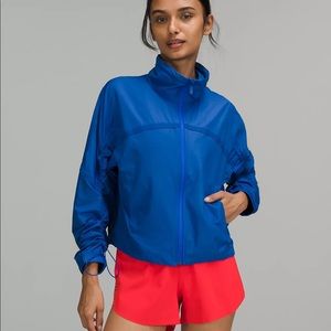 New lululemon Lightweight Cropped Track Jacket size 6